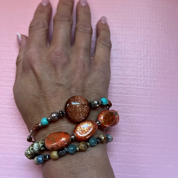 Elegant Boho Multicolor Beaded Necklace and Bracelet Set - Picture 6 of 14